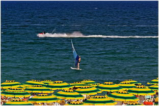 kaiyun中国官方网站-“快艇冲浪：速度、力量与技术的融合，马鞍山赛场极限对决”